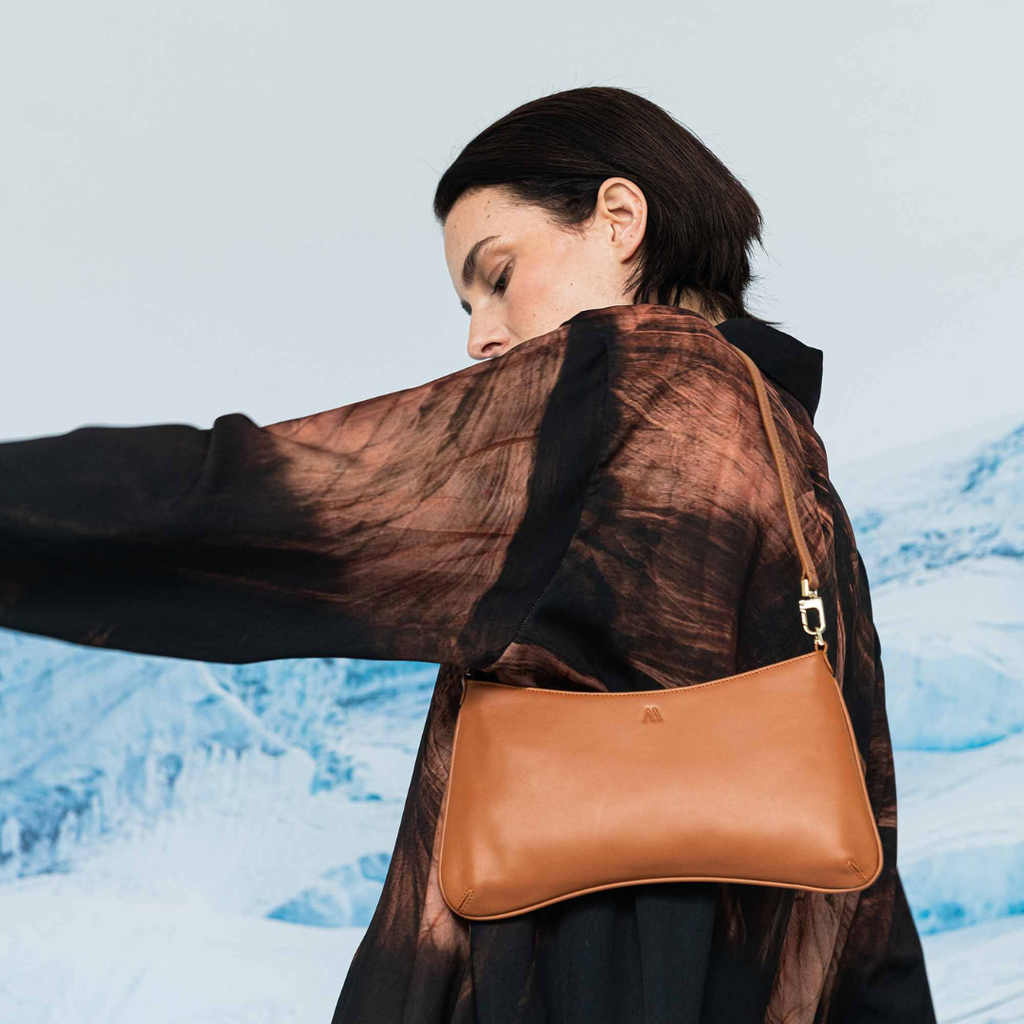 Meet the new Slim Arch: the perfect bag for day and night