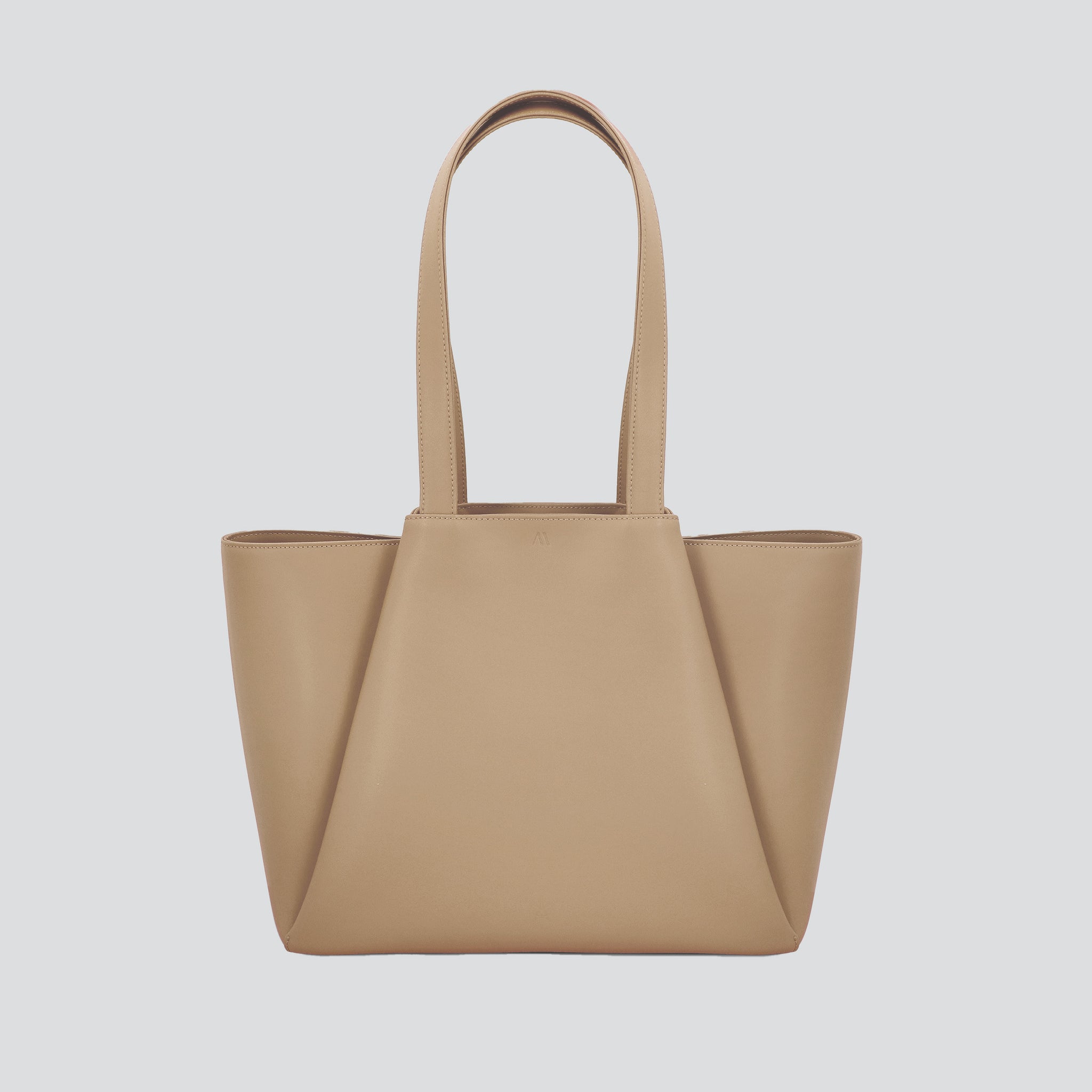 The Midi Pyramid leather workbag – KAAI