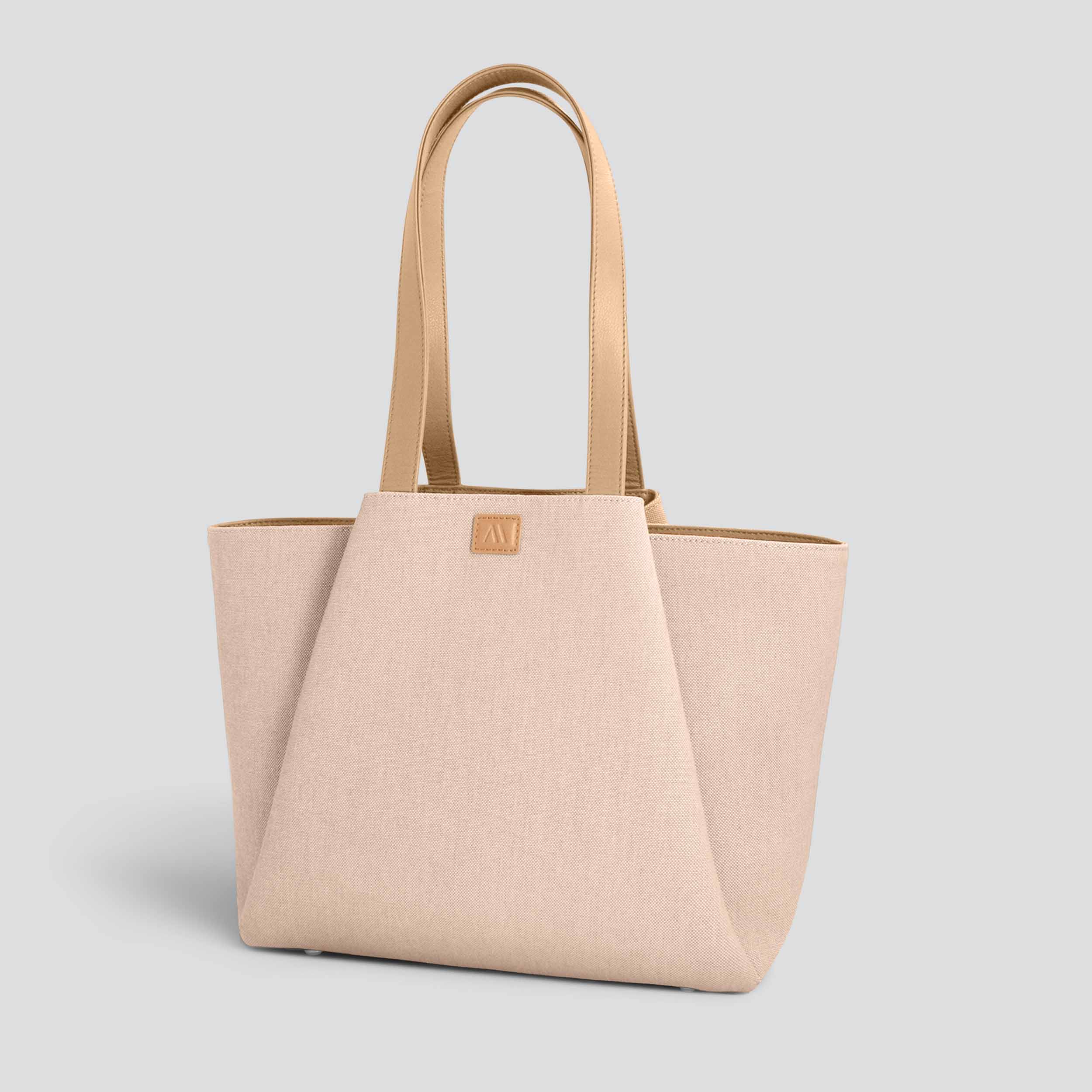 トートバッグ TOP of Pyramid The Midi Pyramid tote bag for women – KAAI