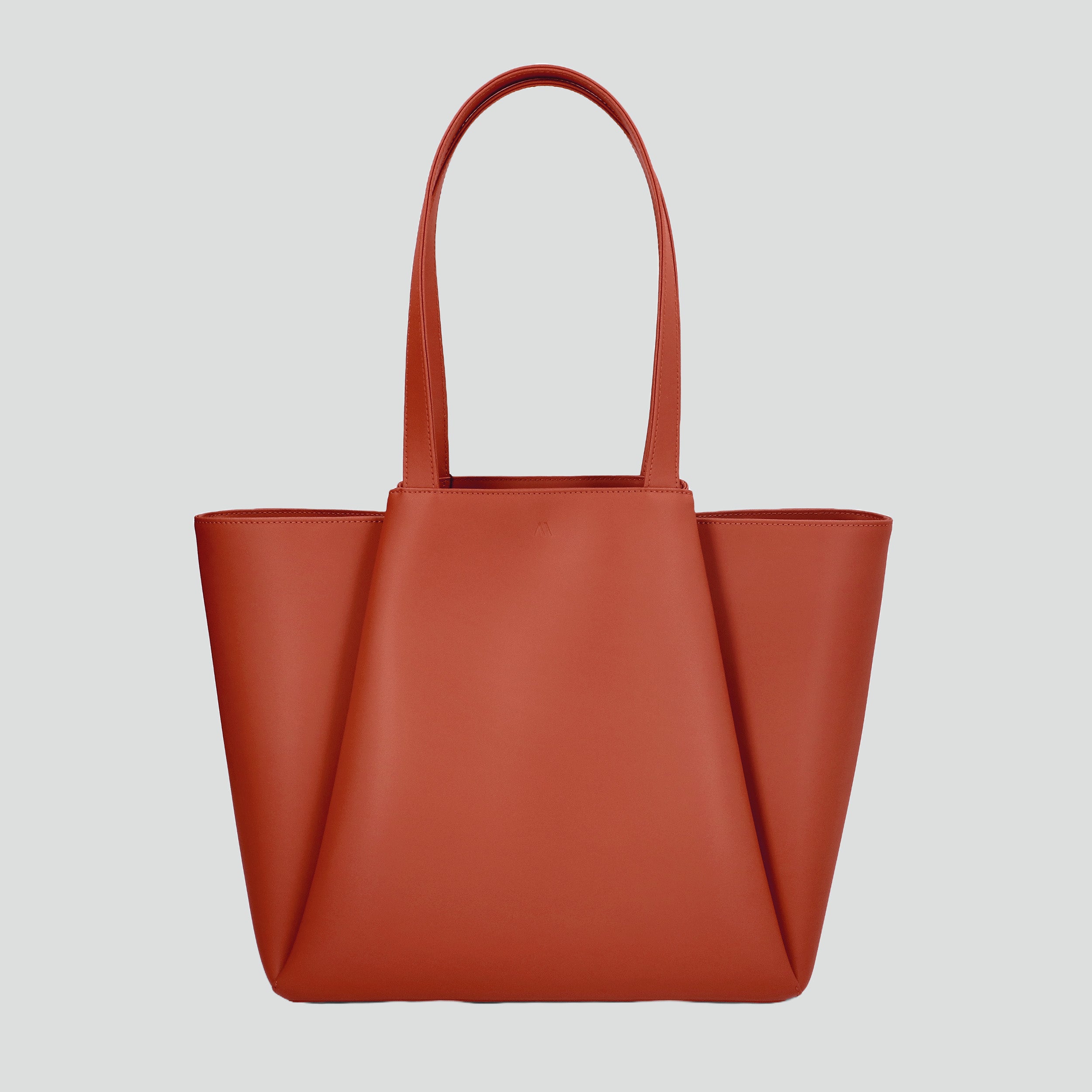 The New Pyramid leather weekendbag – KAAI